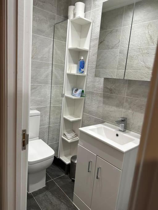 Villa Adam'S Place, Watford Wd17 2Py Extérieur photo